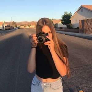 Meet your Posher, Jennavieve